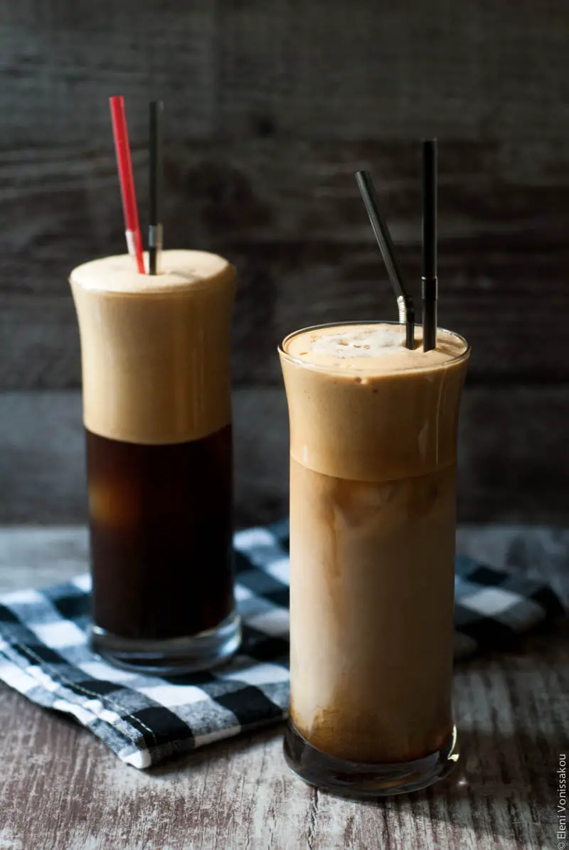 https://www.thefoodiecorner.gr/wp-content/uploads/2015/08/How-to-make-Greek-Frappe-iced-coffee-www.thefoodiecorner.gr_.jpg